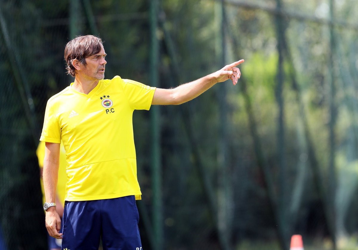 <h2>Cocu takıma moral aşılıyor</h2>