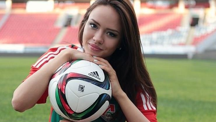 <h2>Elizaveta, Lokomotiv Moskova’nın hiçbir maçını kaçırmıyor</h2>