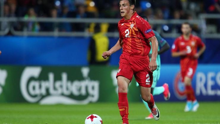 <h2>Eljif Elmas şov! Maçın adamı seçildi</h2>