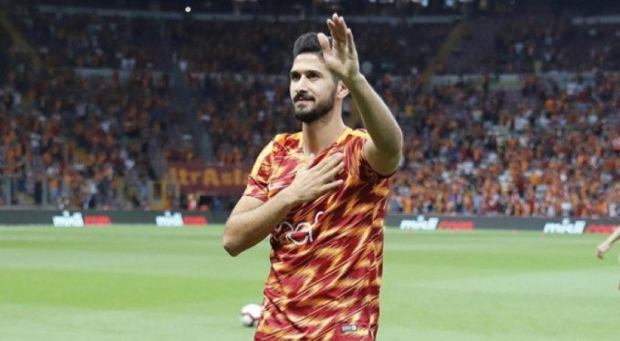 <h2>Emre Akbaba kararı! Yeniden oraya dönüyor</h2>