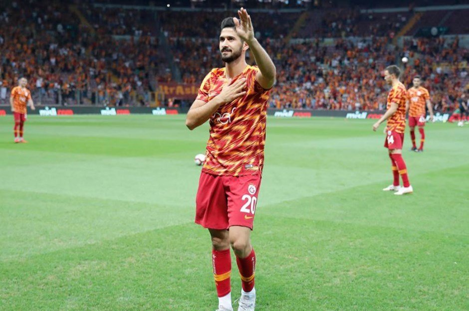 'Emre Akbaba transferi olay oldu! Sosyal medyada kavga