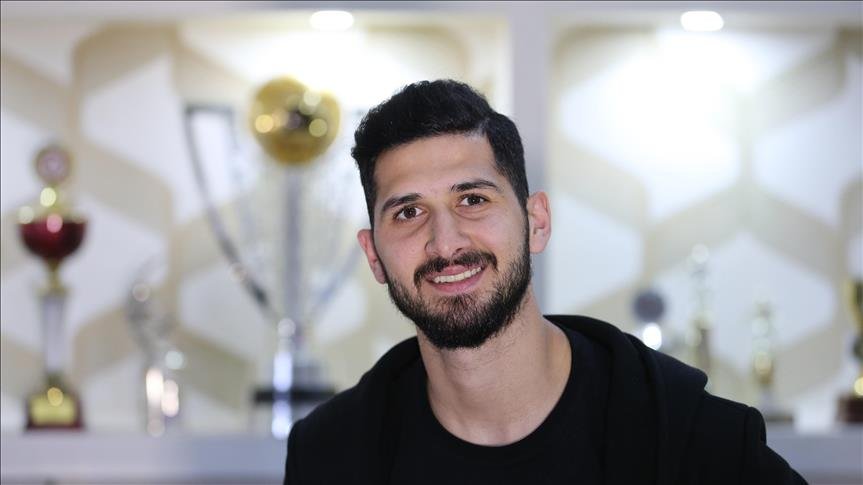 <h2>EN BÜYÜK DESTEKÇİSİ SEVDA AKBABA</h2>