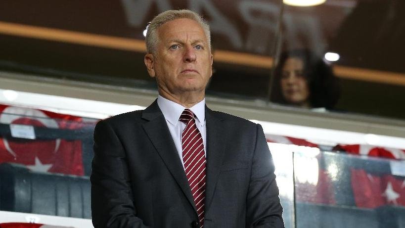 <h2>ENSEYİ KARARTMAK GEREKMİYOR</h2>