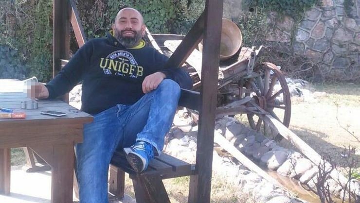 <h2>Fenerbahçe - Beşiktaş derbisi öncesinde bir taraftar bıçaklandı!</h2>