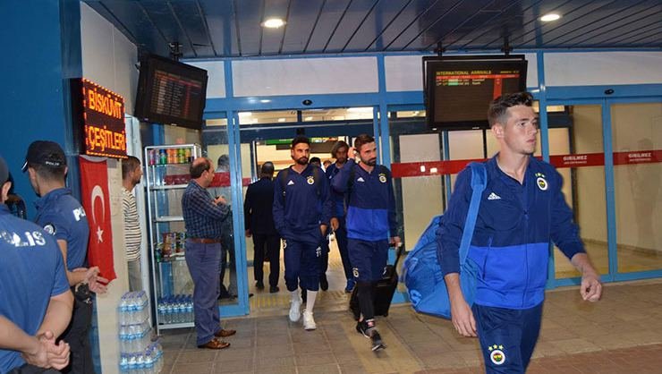 <h2>Fenerbahçe, Çaykur Rizespor maçı için Trabzon’a geldi</h2>
