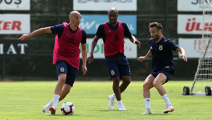 <h2>Fenerbahçe Fransızca zamanı</h2>