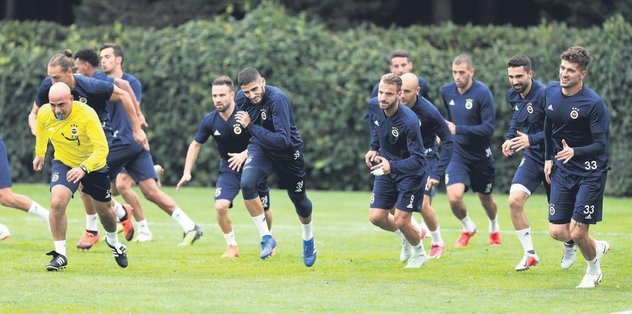 <h2>Fenerbahçe kritik virajda</h2>