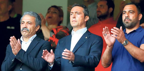 <h2>FENERBAHÇE PERSONELİNİN ELEŞTİRİLMESİ, BAŞKANA SALDIRI DEĞİLDİR</h2>