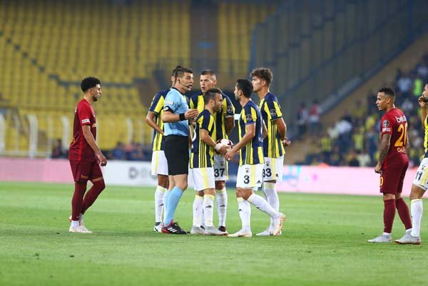 'Fenerbahçe'de büyük merak! Herkesin beklediği futbolcu