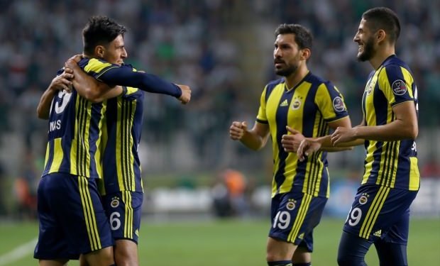 'Fenerbahçe'de devlerin gözü onda! Cocu'dan flaş karar