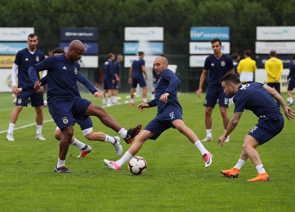<h2>Fenerbahçe’de hedef Galatasaray maçına kadar 12 puan</h2>