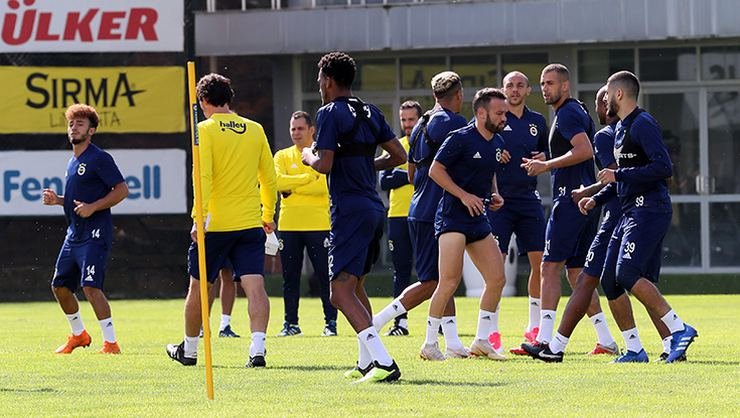 <h2>Fenerbahçe’de Konyaspor maçı hazırlıkları sürdü</h2>