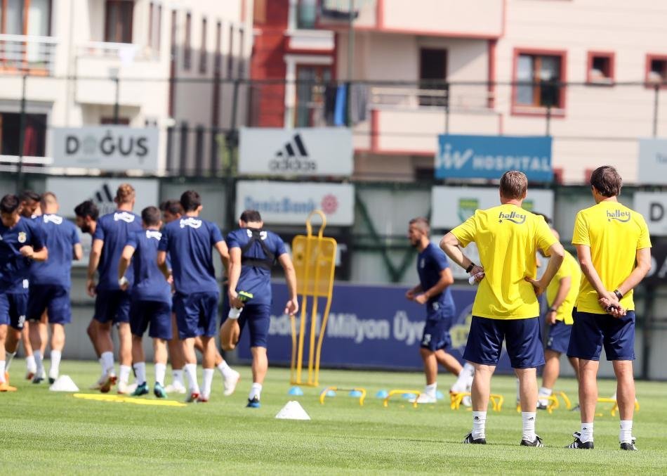 'Fenerbahçe'de Samandıra'da yasak ve Ayew! Derbi seferberliği