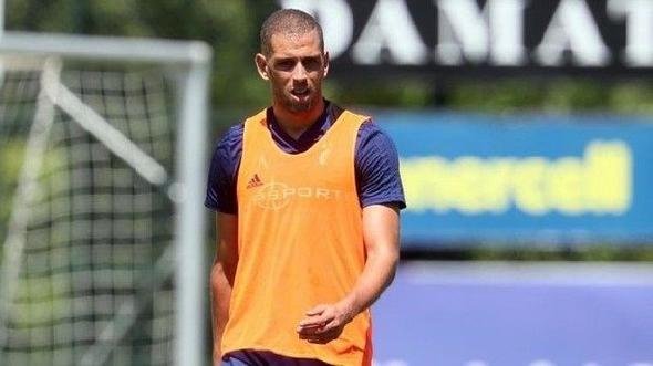 'Fenerbahçe'de Slimani kararı! Cocu harekete geçti