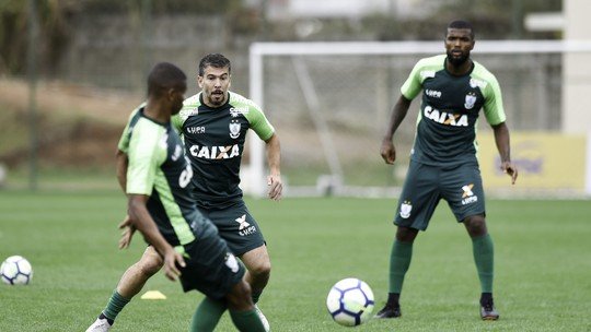 'Fenerbahçe'de transferde büyük sürpriz! Menajeri açıkladı