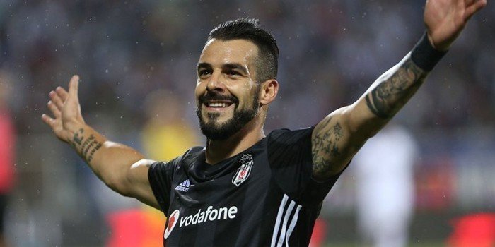 'Flaş! Beşiktaş'a UEFA yolunu açmıştı! Negredo resmen...