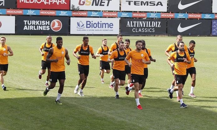 <h2>Galatasaray günü çift idmanla tamamladı</h2>