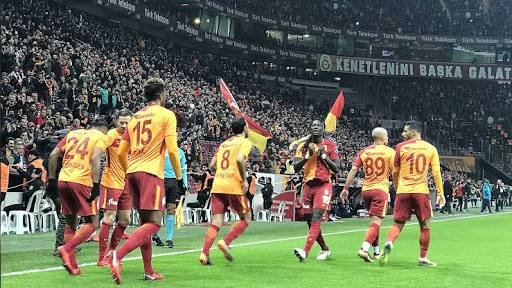 'Galatasaray'da 9 yıl sonra bir ilk! Taraftarlar çıldırdı