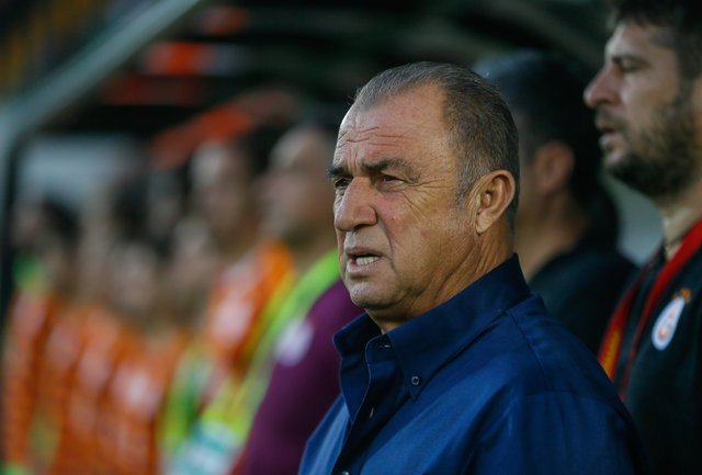 'Galatasaray'da Fatih Terim'den Porto öncesi flaş çağrı