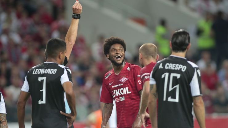 <h2>Galatasaray’da Luiz Adriano transferine kırmızı kart engeli</h2>