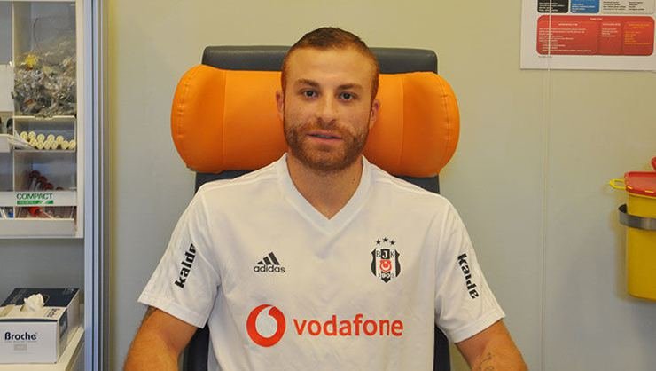 <h2>Gökhan Töre - 3 milyon euro</h2>