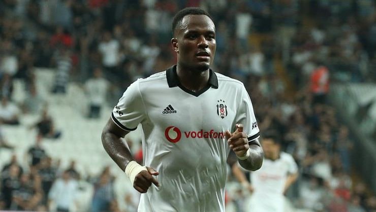 <h2>Gözler Cyle Larin’de</h2>