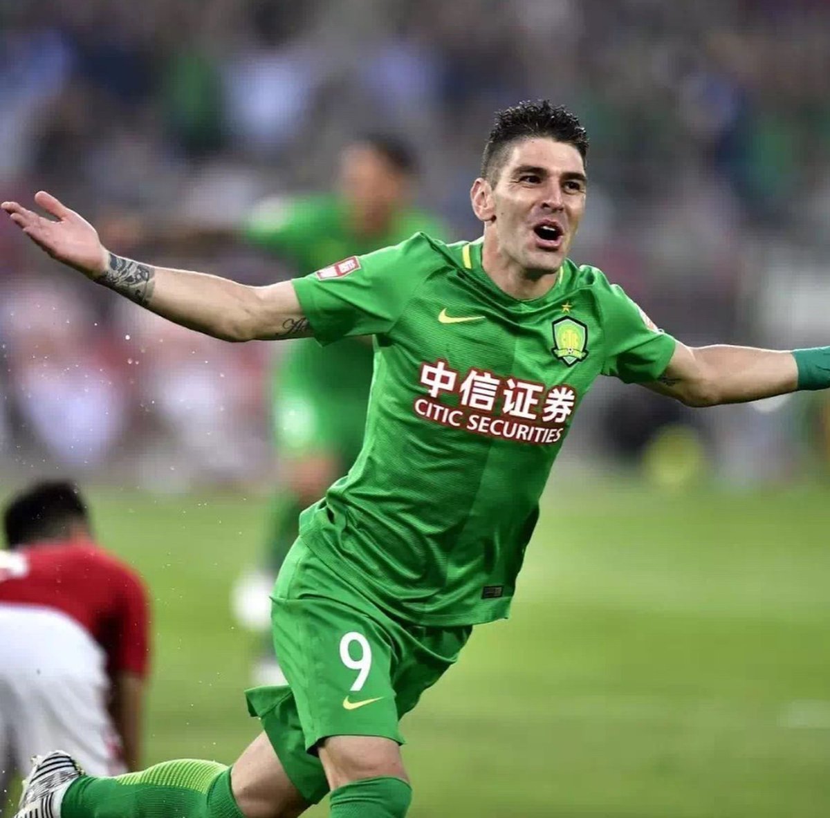 <h2>JONATHAN SORİANO</h2>