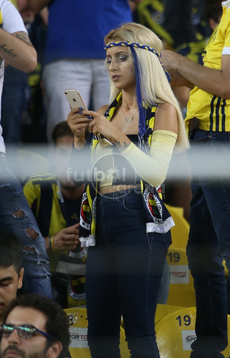 'Kadıköy'de herkesi şaşırtan görüntü! Herkes bunu konuşuyor