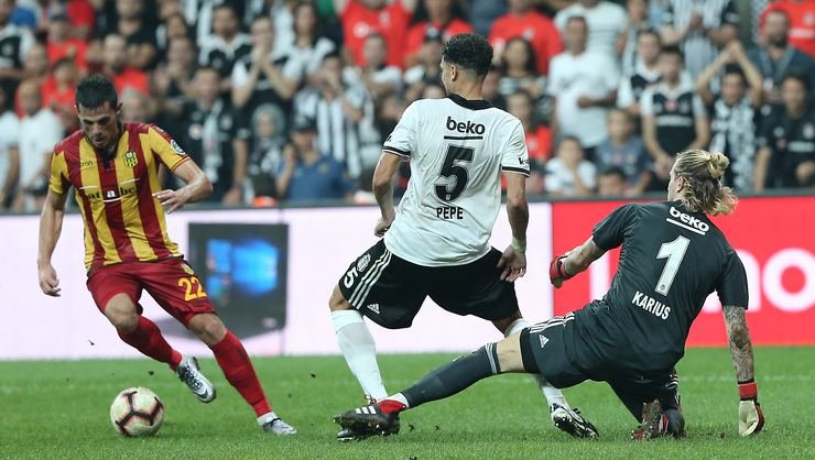 <h2>Karius alkış aldı</h2>