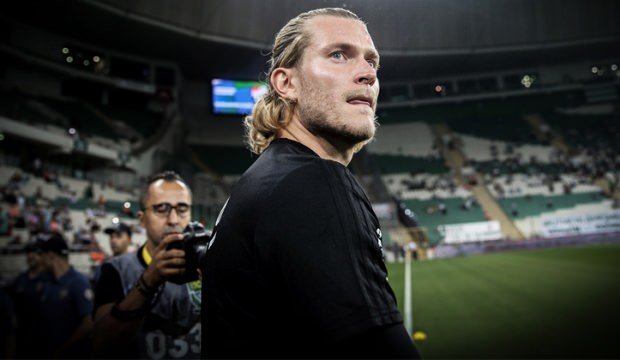 'Loris Karius olay yarattı! İngiltere'yi ikiye böldü