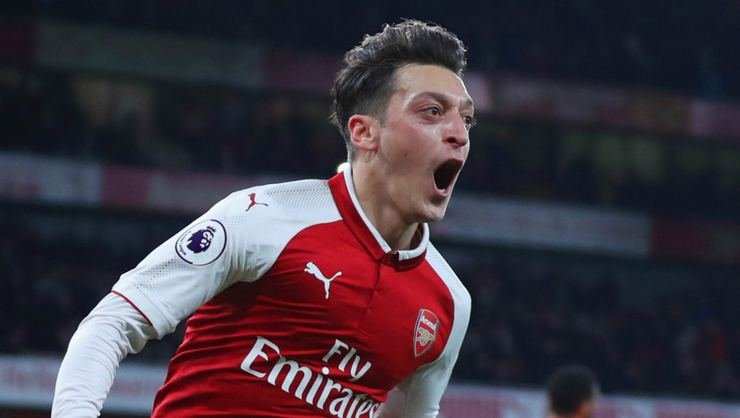 <h2>Mesut Özil - 45 milyon Euro</h2>