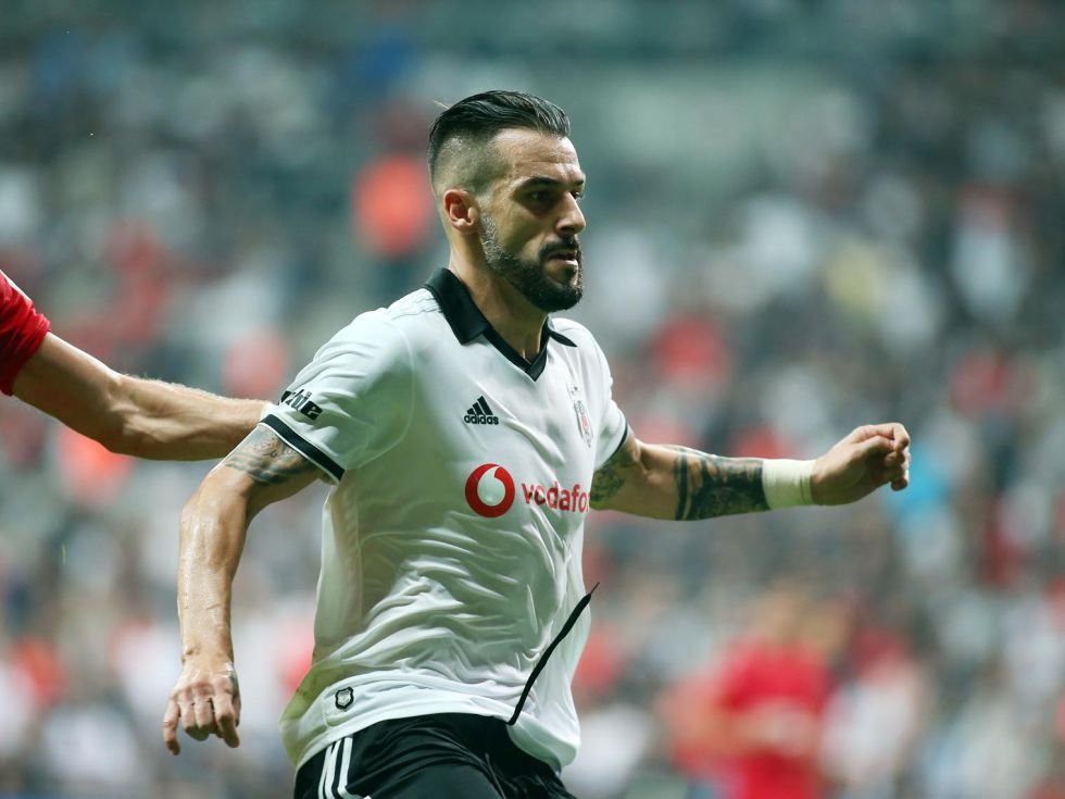 <h2>Negredo - Güneş ilişkisinde sıcak gelişme!</h2>