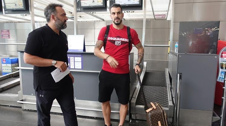 'Negredo transferinde flaş! Yönetim ne imzalattı?