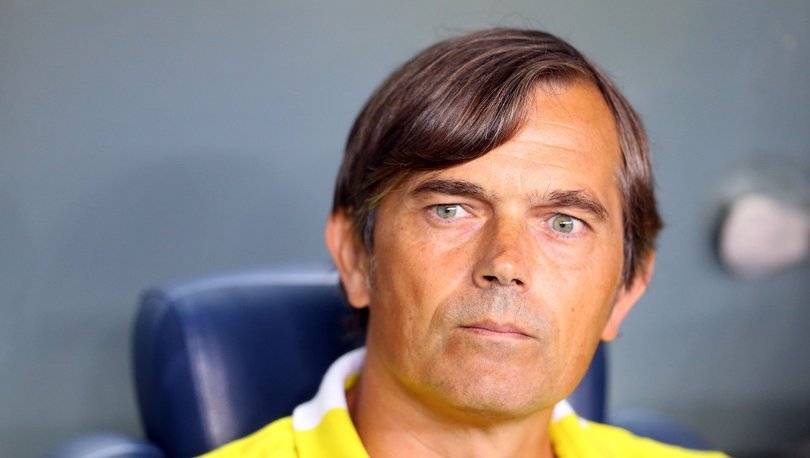 <h2>Phillip Cocu’yu Dirk Kuyt getirdi</h2>