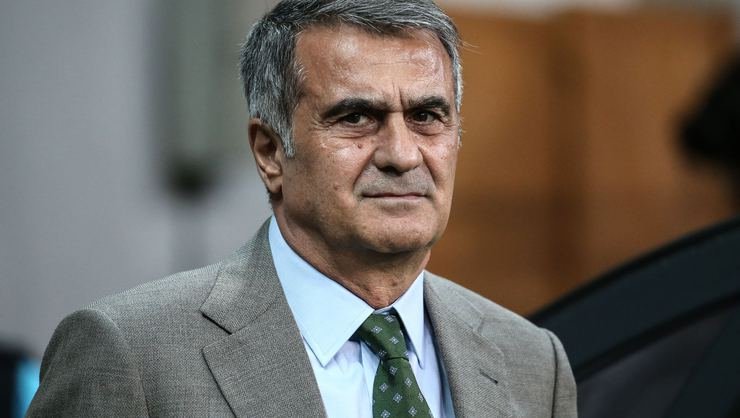 <h2>Şenol Güneş’ten Fenerbahçe derbisi rotasyonu!</h2>