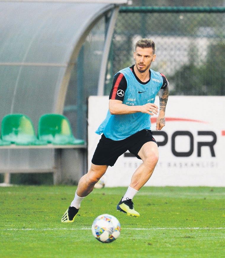 <h2>Serdar Aziz: Ben varsam gol yok</h2>