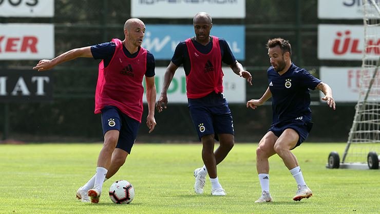 <h2>Valbuena’nın işi zor!</h2>