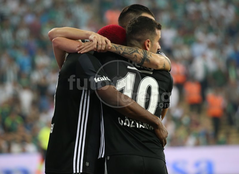 'Ve Beşiktaş, Fenerbahçe karşısında yenilerin peşinde!