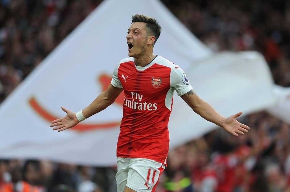 'Ve işte Mesut Özil'in rüya kadrosu! Bakın kimleri aldı