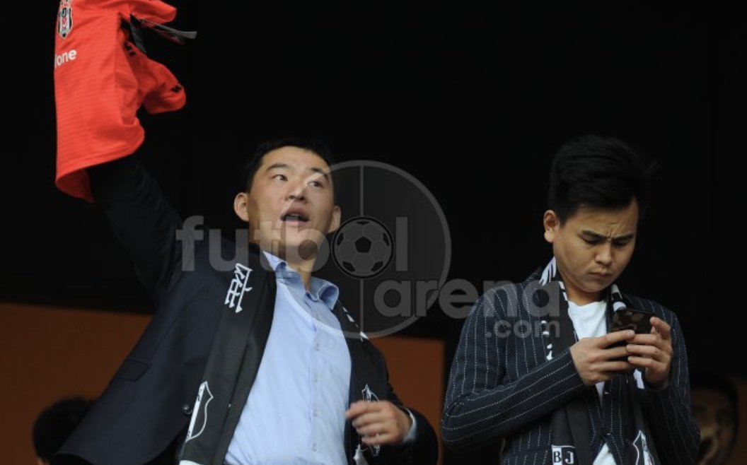 <h2>Vodafone Park’ta dikkat çeken kare! Kim bu çocuk?</h2>