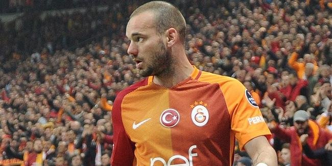 <h2>Wesley Sneijder</h2>