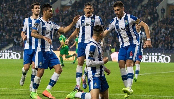 <h2>10- PORTO: 77.000</h2>