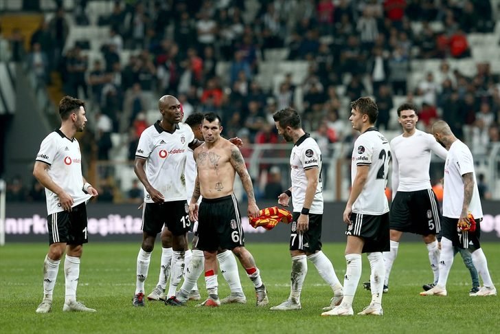 ' Beşiktaş'tan taraftarları ayağa kaldıracak transfer! Adım adım bitiyor