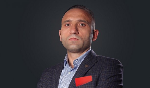 <h2> Deniz Çoban: ’’Göztepe-Beşiktaş maçında kural hatası olacaktı!’’</h2>