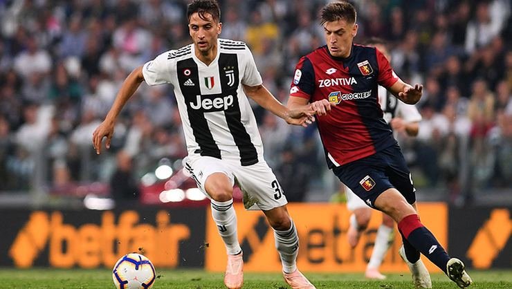 <h2> Galatasaray’ın elinden kaçırdığı golcü: Piatek</h2>