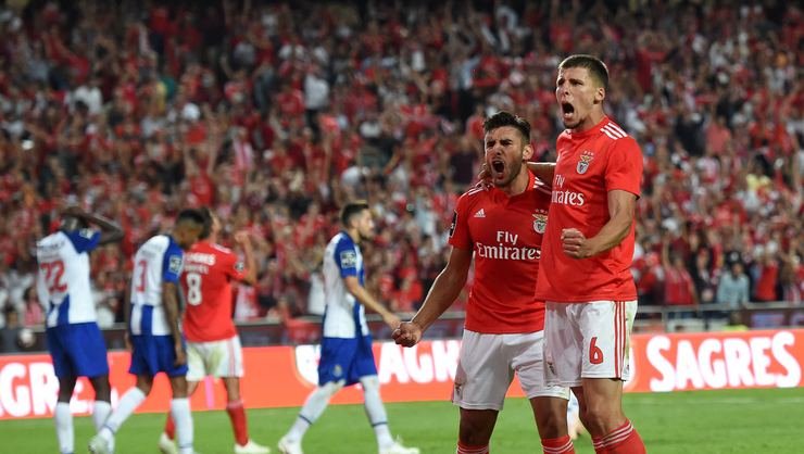 <h2> Galatasaray’ın rakibi Porto, kritik maçta Benfica’ya kaybetti: 1-0</h2>