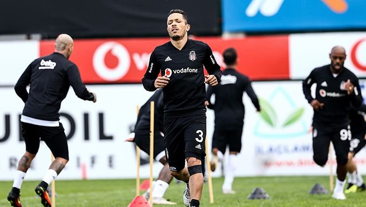 <h2>Adriano’nun sakatlığında son durum</h2>