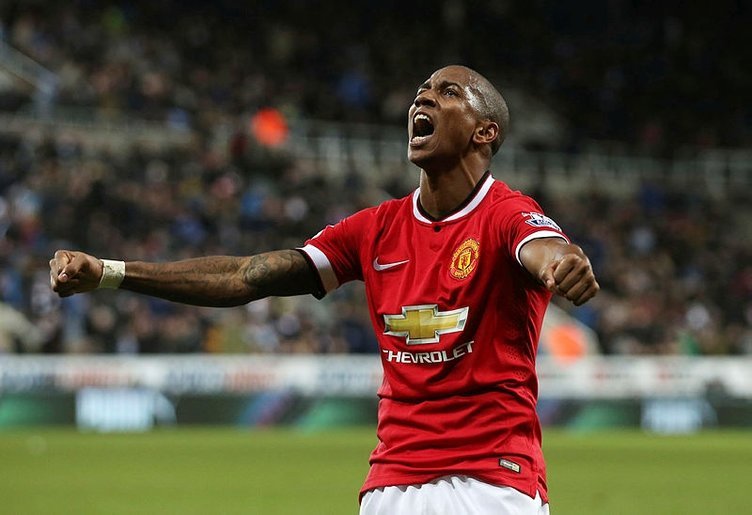 <h2>Ashley Young- M. United</h2>
