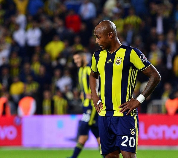 <h2>Ayew</h2>