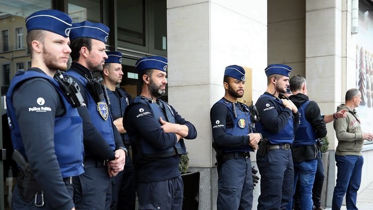 'Belçika'da Fenerbahçe'yi şaşırtan karşılama! Silahlı güvenlik güçleri...